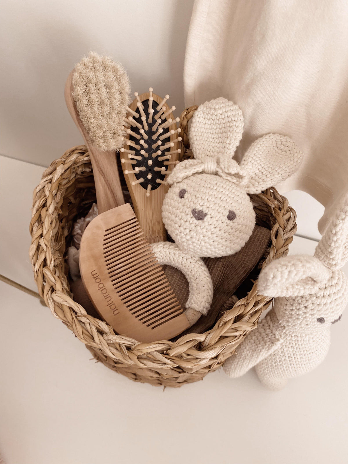 Naturaborn Organik Doğal Keçi Kılı Yumuşak Bebek Konak Saç Fırçası &Bambu Bebek tarağı ve Şimşir Tarak 3'lü Seti