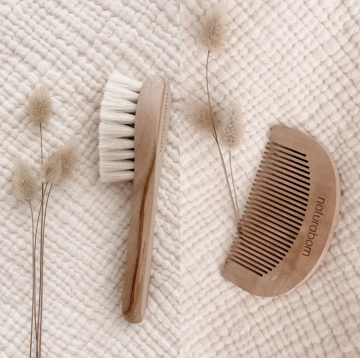 Naturaborn Organik Doğal Keçi Kılı Yumuşak Bebek Konak Saç Fırçası ve Doğal Şimşir Ahşap Tarak 2'li Set
